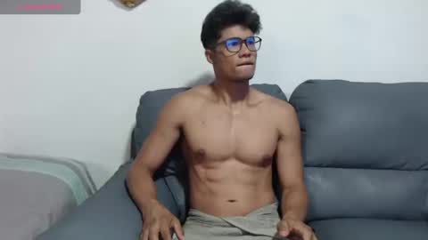 Snapshot of christian_musclet4 chatting on September 19, 1:56 pm ---Chistian--- online show from September 19, 1:56 pm