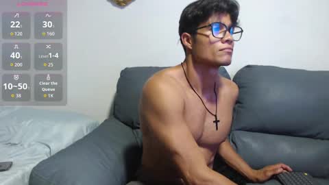 Snapshot of christian_musclet4 chatting on October 7, 3:36 am ---Chistian--- online show from October 7, 3:36 am