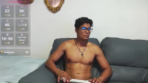 Snapshot of christian_musclet4 chatting on October 8, 6:16 pm ---Chistian--- online show from October 8, 6:16 pm