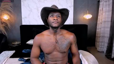 Snapshot of christianlewis_ chatting on March 4, 3:22 am Christian Lewis online show from March 4, 3:22 am