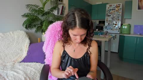 Chris online show from March 30, 8:26 am