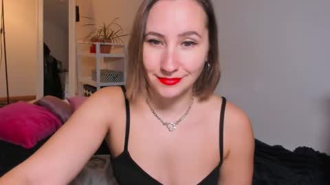 christina rosse online show from November 3, 12:39 pm