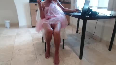 Snapshot of christine888 chatting on June 5, 7:03 am Sissy Christine online show from June 5, 7:03 am