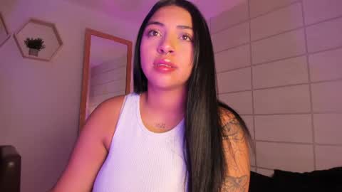 Snapshot of christine_harper chatting on July 1, 12:07 pm Christine online show from July 1, 12:07 pm