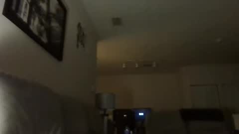 Snapshot of christopher_rain chatting on October 29, 8:16 am Christopher Rain online show from October 29, 8:16 am