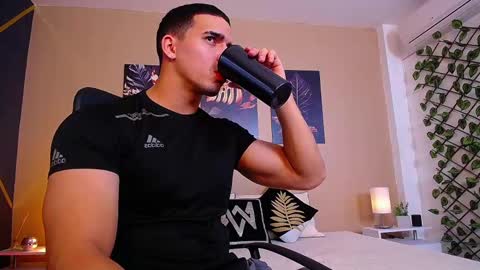 Christopher Black online show from November 6, 1:12 pm