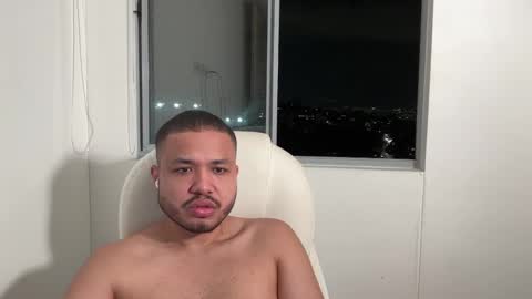 Snapshot of christopherdav chatting on March 9, 1:25 am Chris online show from March 9, 1:25 am