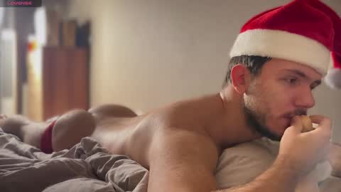 Snapshot of christophertan chatting on December 10, 5:22 pm Christopher online show from December 10, 5:22 pm