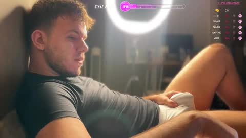 Christopher online show from December 21, 9:33 pm