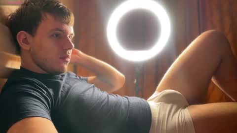 Christopher online show from March 5, 3:30 pm