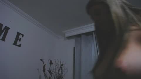 Snapshot of christtydiaz chatting on May 16, 12:40 am Christy Diaz online show from May 16, 12:40 am