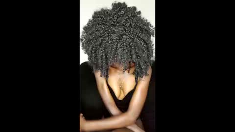 Snapshot of chroe22 chatting on December 21, 2:13 pm chroe22 online show from December 21, 2:13 pm