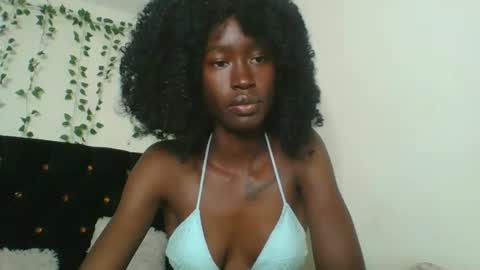 Snapshot of chroe22 chatting on January 8, 9:17 pm chroe22 online show from January 8, 9:17 pm