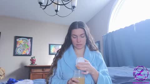 Snapshot of chroniclove chatting on December 13, 4:16 pm Marley online show from December 13, 4:16 pm