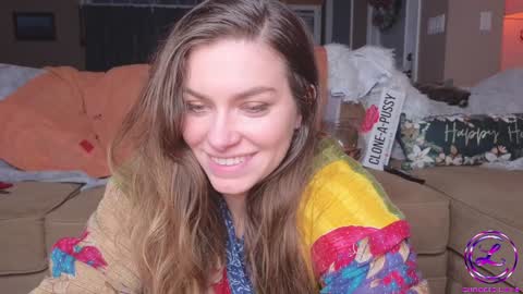 Snapshot of chroniclove chatting on January 1, 11:18 pm Marley online show from January 1, 11:18 pm