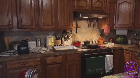 Snapshot of chroniclove chatting on January 21, 7:37 am Marley online show from January 21, 7:37 am