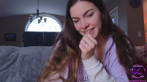 Snapshot of chroniclove chatting on February 9, 8:13 pm Marley online show from February 9, 8:13 pm