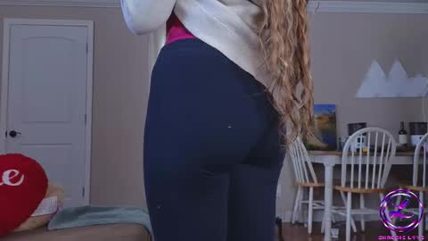 Snapshot of chroniclove chatting on February 19, 7:48 pm Marley online show from February 19, 7:48 pm