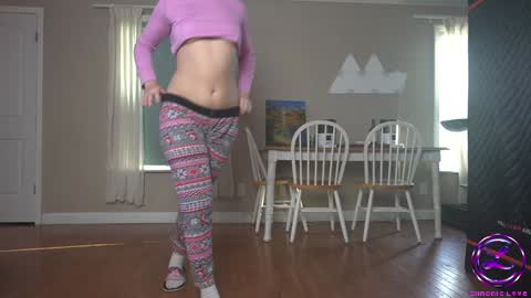 Snapshot of chroniclove chatting on March 10, 11:06 pm Marley online show from March 10, 11:06 pm