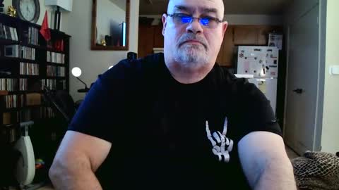 chubbl online show from December 8, 12:29 am