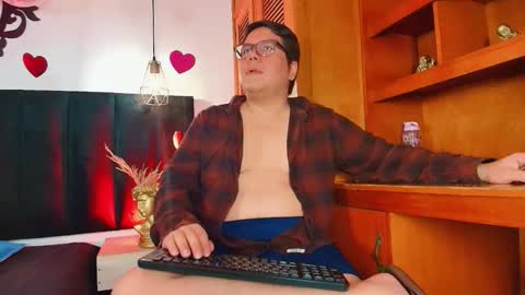 Herbert online show from February 12, 8:37 pm