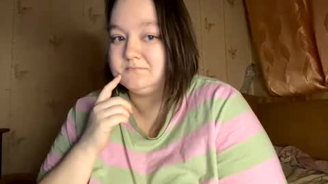 Kat online show from February 9, 5:19 am