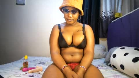 Snapshot of chubby_flora chatting on July 21, 1:08 am Flora online show from July 21, 1:08 am