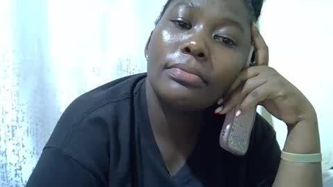 Snapshot of chubby_queenie07 chatting on June 3, 7:19 pm DivaDee online show from June 3, 7:19 pm