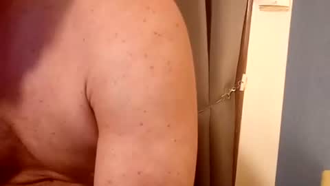 Snapshot of chubbybelly80 chatting on January 7, 12:35 am Corviglia online show from January 7, 12:35 am