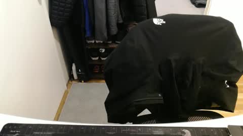 AstorYvr online show from November 25, 2:00 am