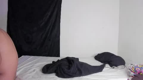 Snapshot of chuckykarla chatting on July 1, 7:54 am Karlay online show from July 1, 7:54 am