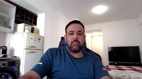 Guillote online show from March 29, 7:36 pm