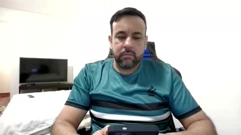 Guillote online show from April 4, 3:38 am