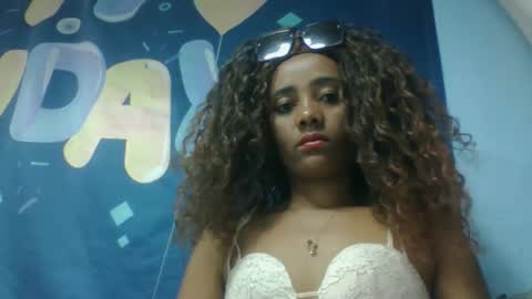 ciciazzhh online show from June 2, 8:05 am