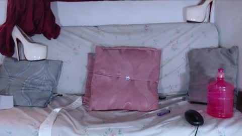 cicimom online show from December 31, 10:01 pm