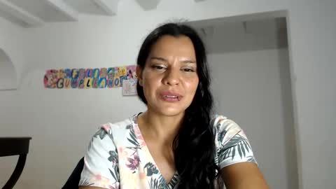 Snapshot of cielonoir04 chatting on May 28, 6:10 am Cielo Noir online show from May 28, 6:10 am