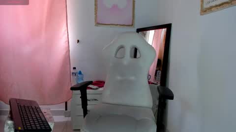 Ciindy Lovers online show from March 13, 3:40 pm