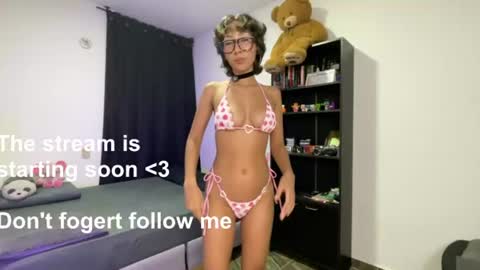 Snapshot of cinamon_kingdom chatting on July 14, 10:37 pm Luna and Sebas online show from July 14, 10:37 pm