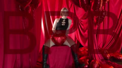 Snapshot of cinbellamy chatting on February 13, 5:58 am Cin Bellamy online show from February 13, 5:58 am