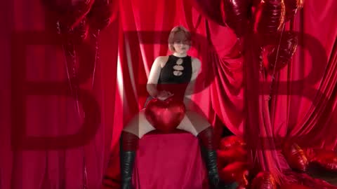 Snapshot of cinbellamy chatting on February 25, 2:21 am Cin Bellamy online show from February 25, 2:21 am