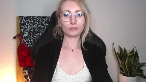 Cinderella online show from April 22, 6:42 pm