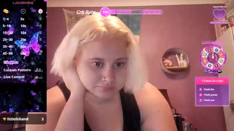 Snapshot of cinnaburwood chatting on December 11, 6:25 am Cinna online show from December 11, 6:25 am