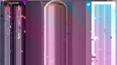 Snapshot of cinnaburwood chatting on February 6, 10:21 pm Cinna online show from February 6, 10:21 pm