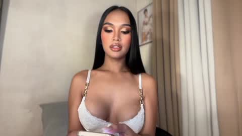 Snapshot of cinnamoncandy14 chatting on July 19, 5:27 pm Ask me online show from July 19, 5:27 pm