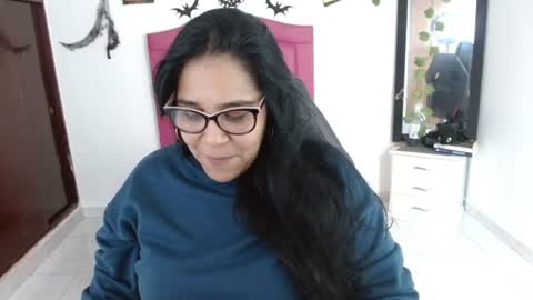 Snapshot of cinthiadaniella chatting on July 28, 9:25 pm Cinthia Daniela online show from July 28, 9:25 pm