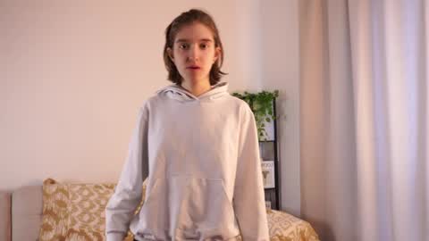 Snapshot of cinthiakrehbiel chatting on March 28, 7:52 am Lila 3 online show from March 28, 7:52 am