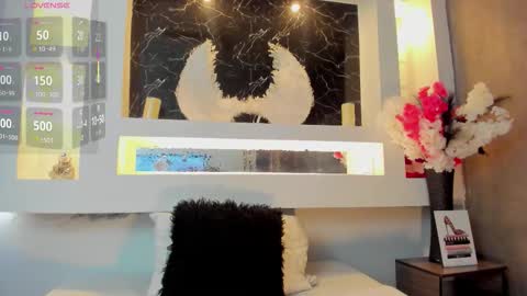 Cinthya  online show from October 23, 11:53 am