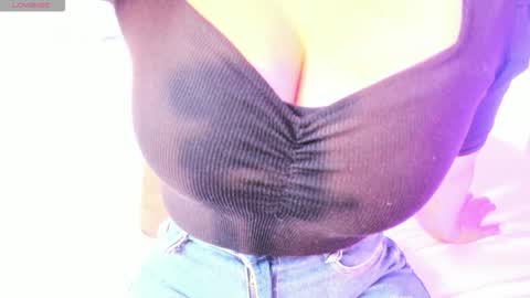 Cinthya  online show from February 10, 12:20 pm