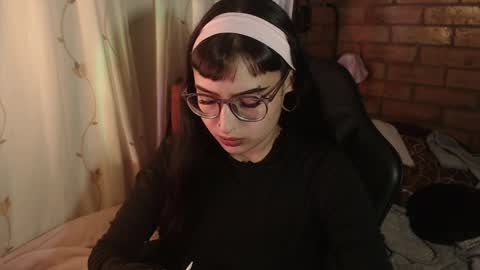 Cintya online show from April 7, 10:42 pm