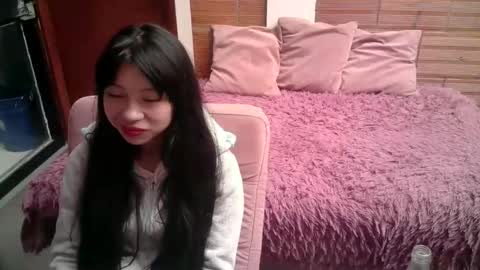 Snapshot of cintya_torres_1 chatting on February 19, 3:52 pm cintya torres online show from February 19, 3:52 pm